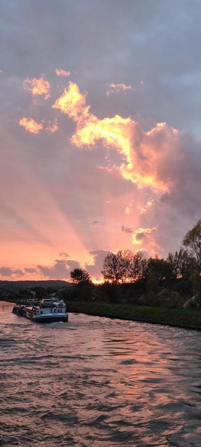 Bateau Entre Lille Et Paris Bed & Breakfast Thourotte Ngoại thất bức ảnh