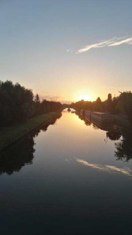 Bateau Entre Lille Et Paris Bed & Breakfast Thourotte Ngoại thất bức ảnh